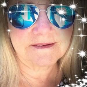 Meet your Posher, Debra